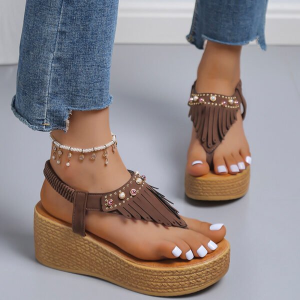 Fashionable Wedge Sandals - Image 5