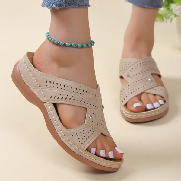 Casual Round Slippers - Image 9